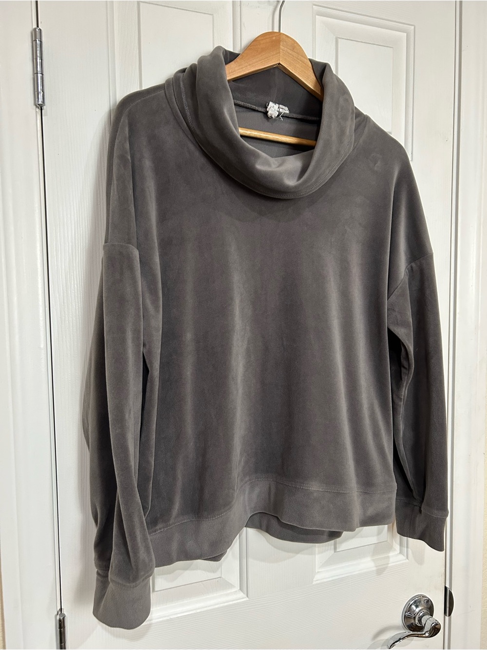 Cable & Gauge Charcoal Gray Cowl Neck Sweater